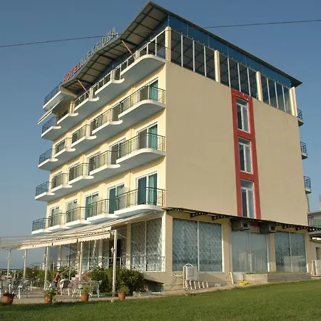 Aleksandrus Jardin Hotel Arapaj