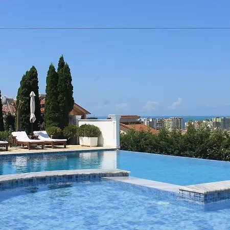 Aleksandrus Jardin 3*