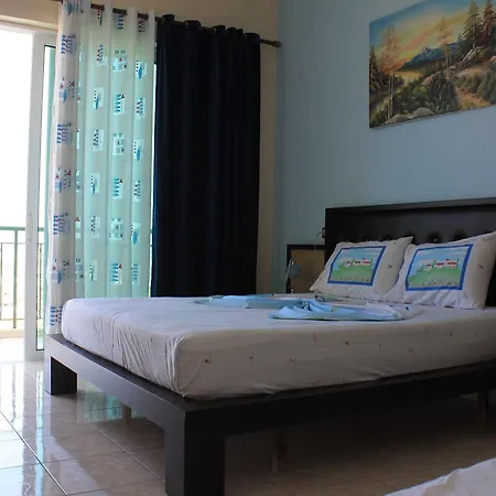 Aleksandrus Jardin 3* Arapaj